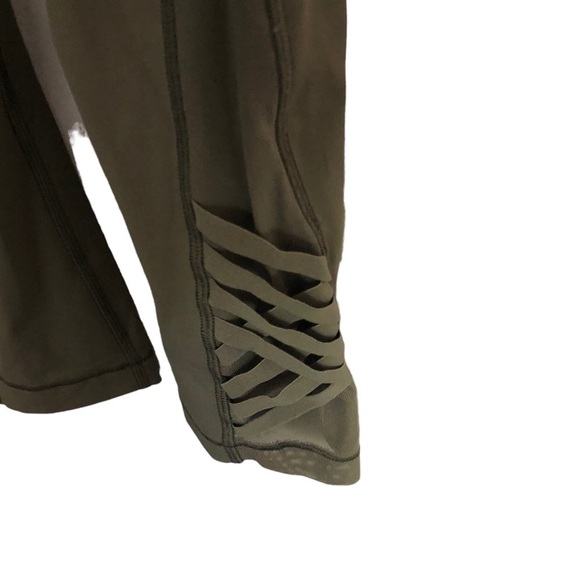 Lululemon Minimalist Crop Fatigue Green - Picture 8 of 9